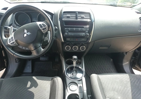 Mitsubishi Outlander cena 37500 przebieg: 142000, rok produkcji 2013 z Stepnica małe 137